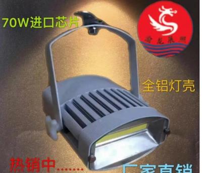 金鹵燈具：舞臺(tái)燈具，吸頂式燈具，導(dǎo)軌式燈具，水池?zé)艟撸瑥V告燈具，圖像燈具等燈具
