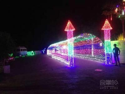福建廈門繹道廣告物料租賃制作搭建：自設工廠有舞臺、太空架、桁架，彩虹機、鋼炮、帳篷、貴賓桌椅長條桌塑料椅子吧桌吧椅洽談桌