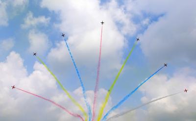全國，無人機，無人機表演，無人機編隊，編隊無人機表演，彩煙無人機，冷焰火無人機，拉煙無人機，科技，科技部表演