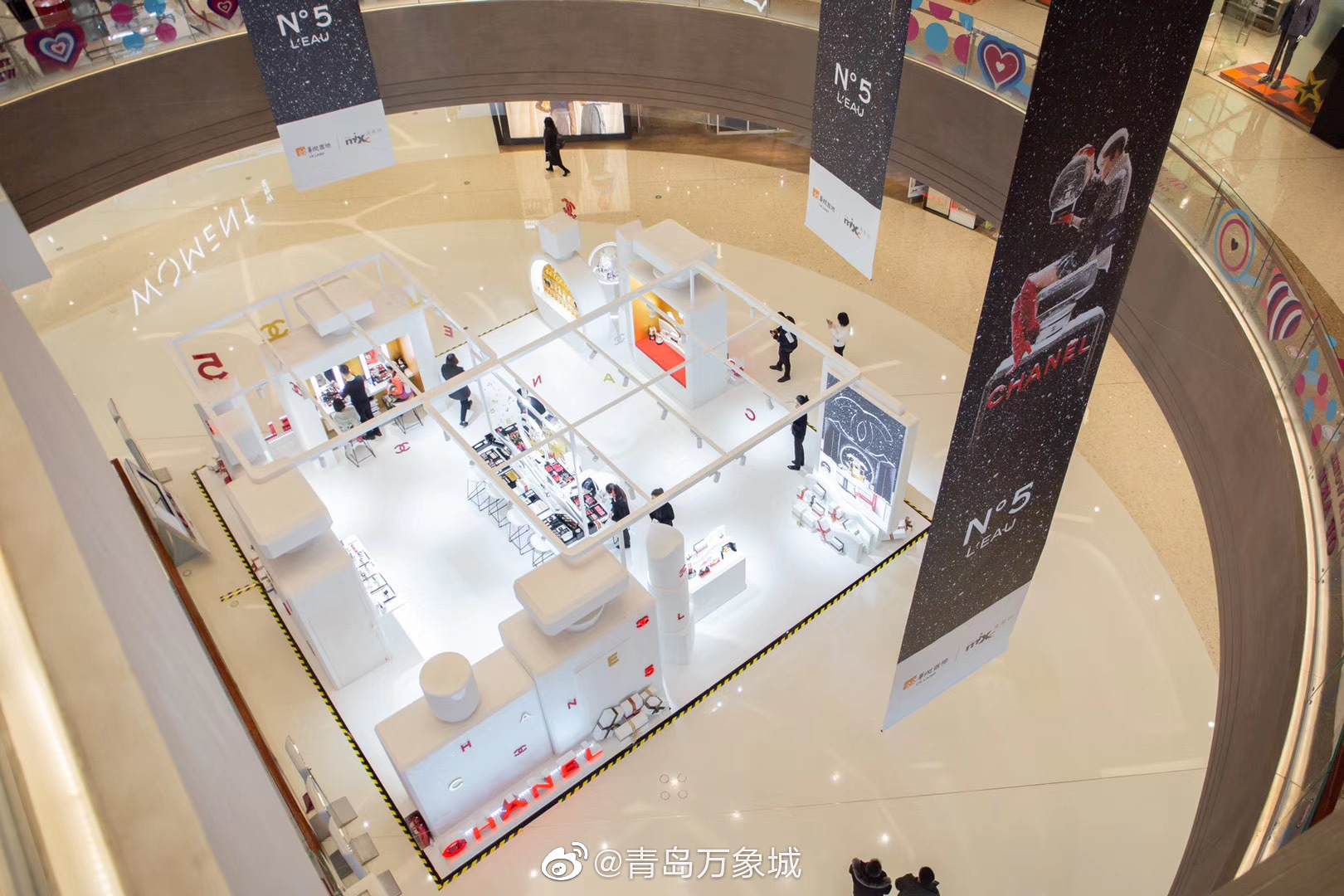 CHANEL 香奈兒節(jié)日季巡展，隆重登陸青島萬象城！